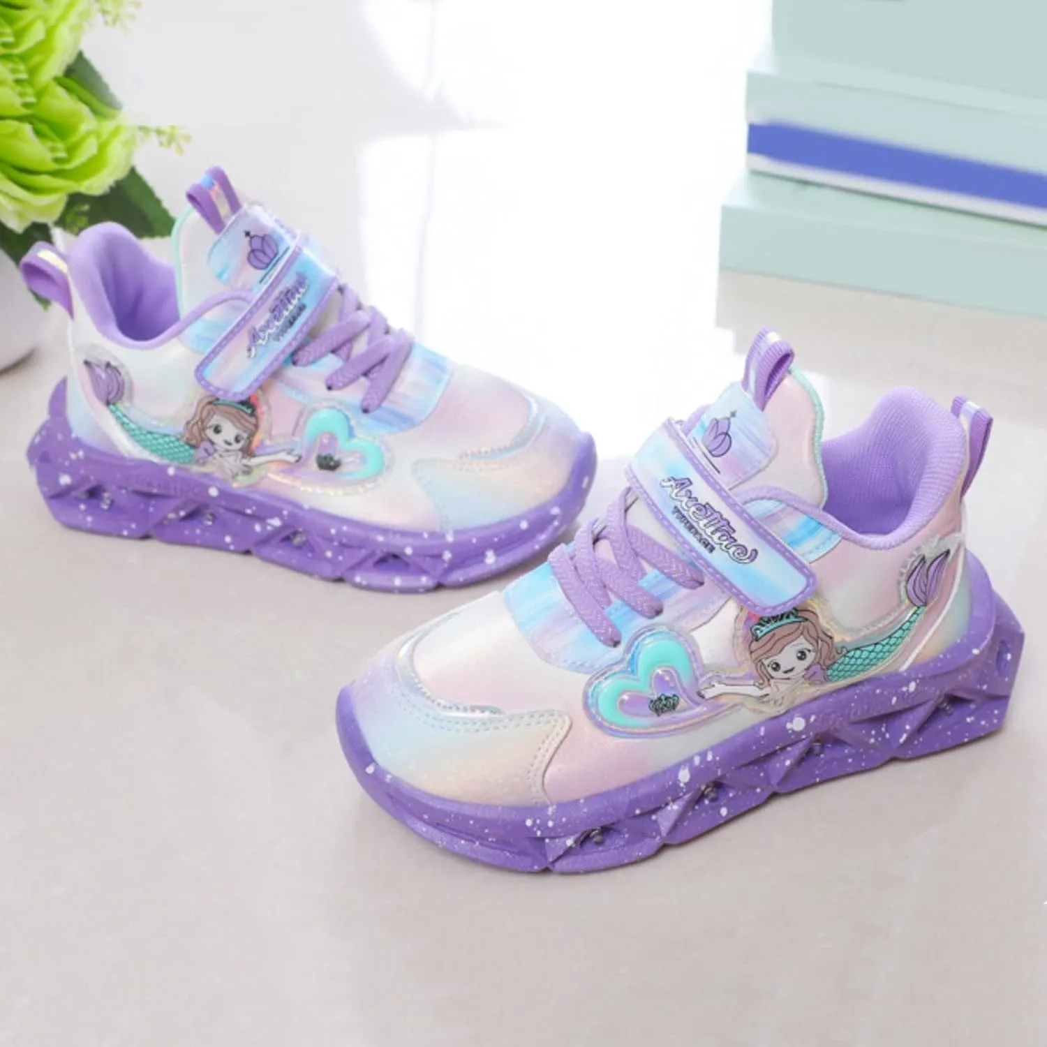 Baby Walking Shoes,Kids Baby Boys Girls Bling Led Light Sport Shoes Children Mesh Luminous Casual Shoes 1-6 Years